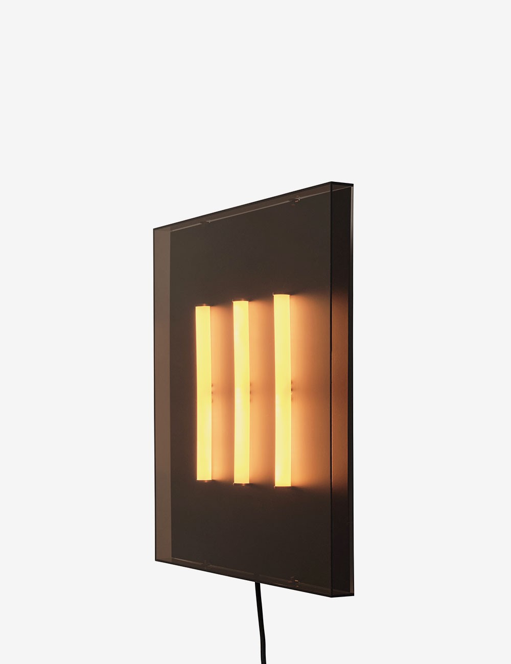 trois wall lamp