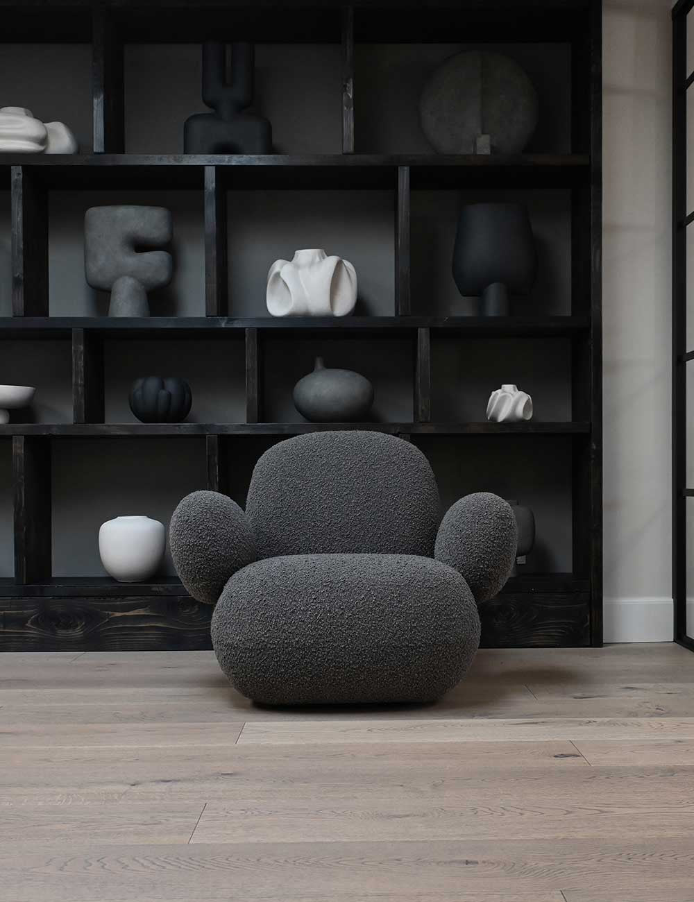 toe flat armchair