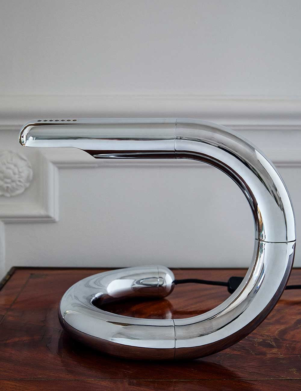 lampada da tavolo aspide