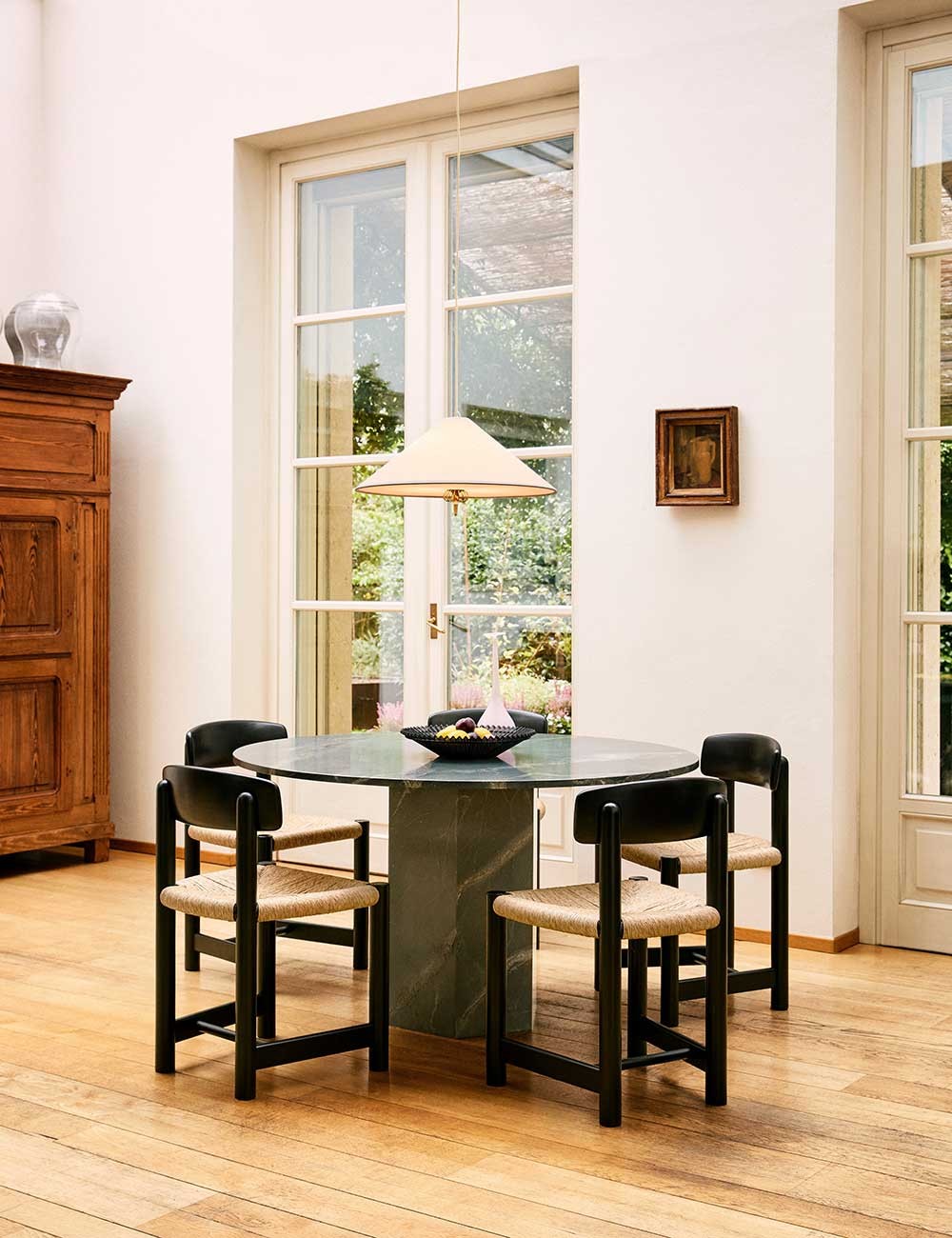 DAUMILLER SIDE CHAIR