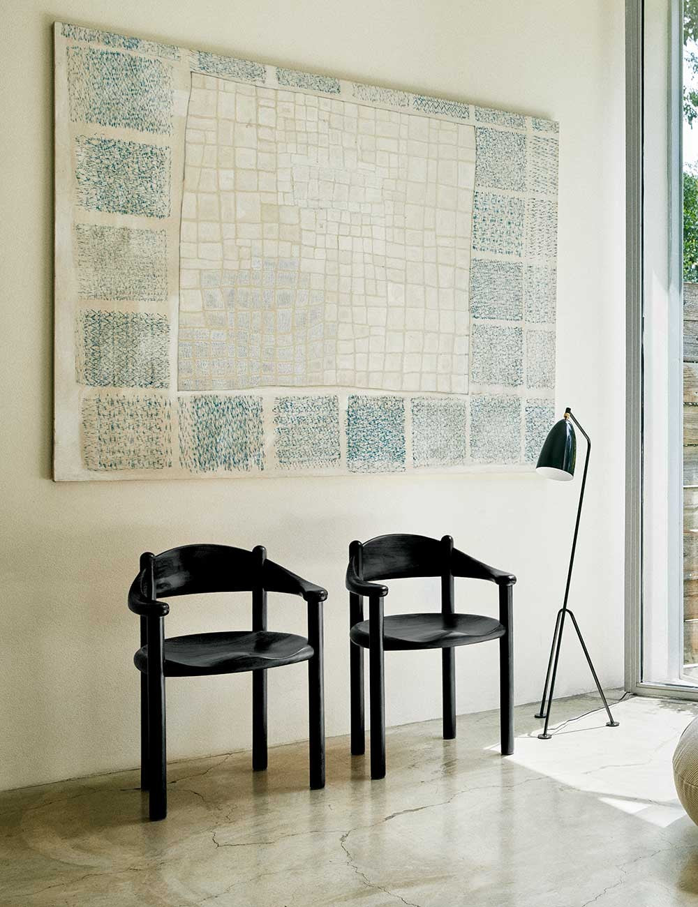 DAUMILLER ARMCHAIR
