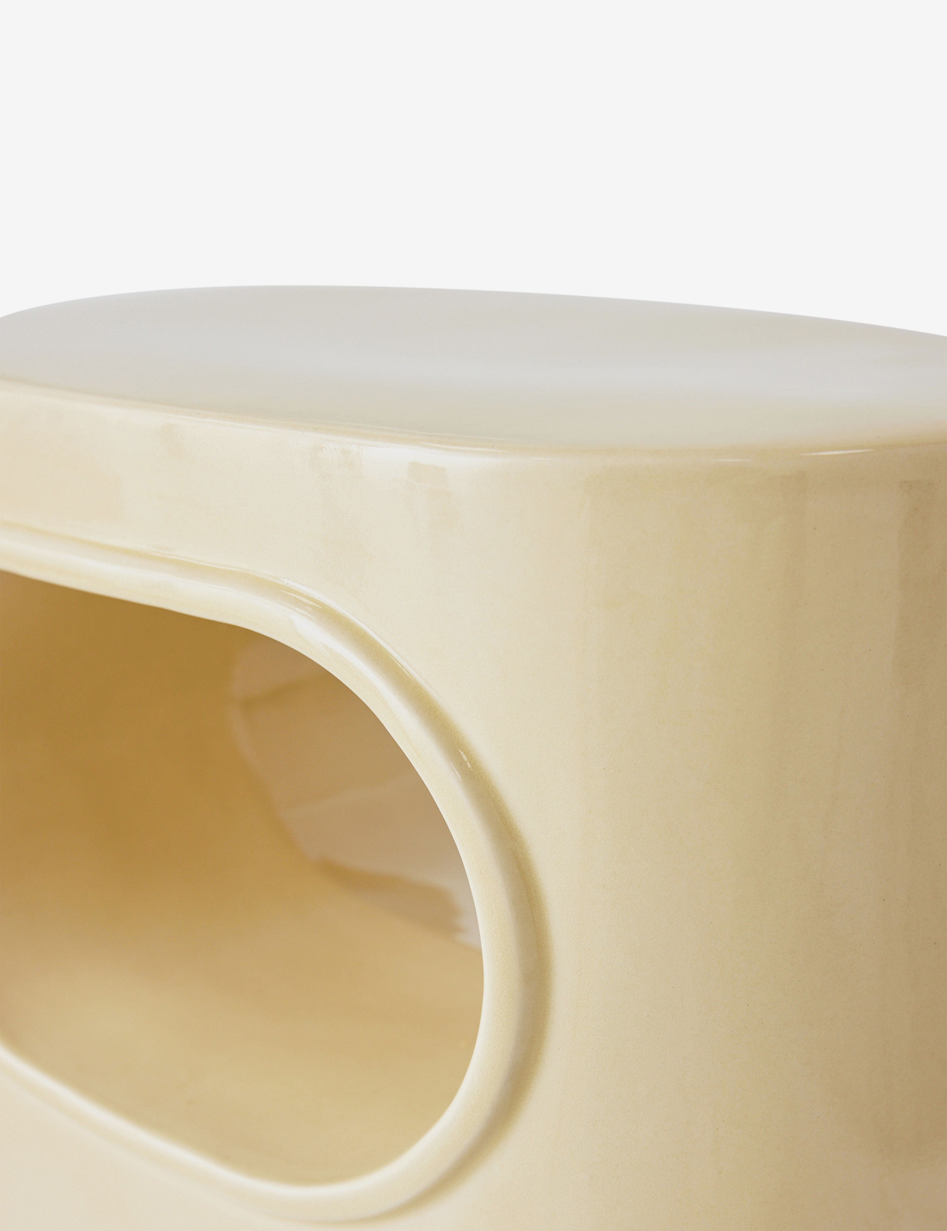 table d'appoint spatiale