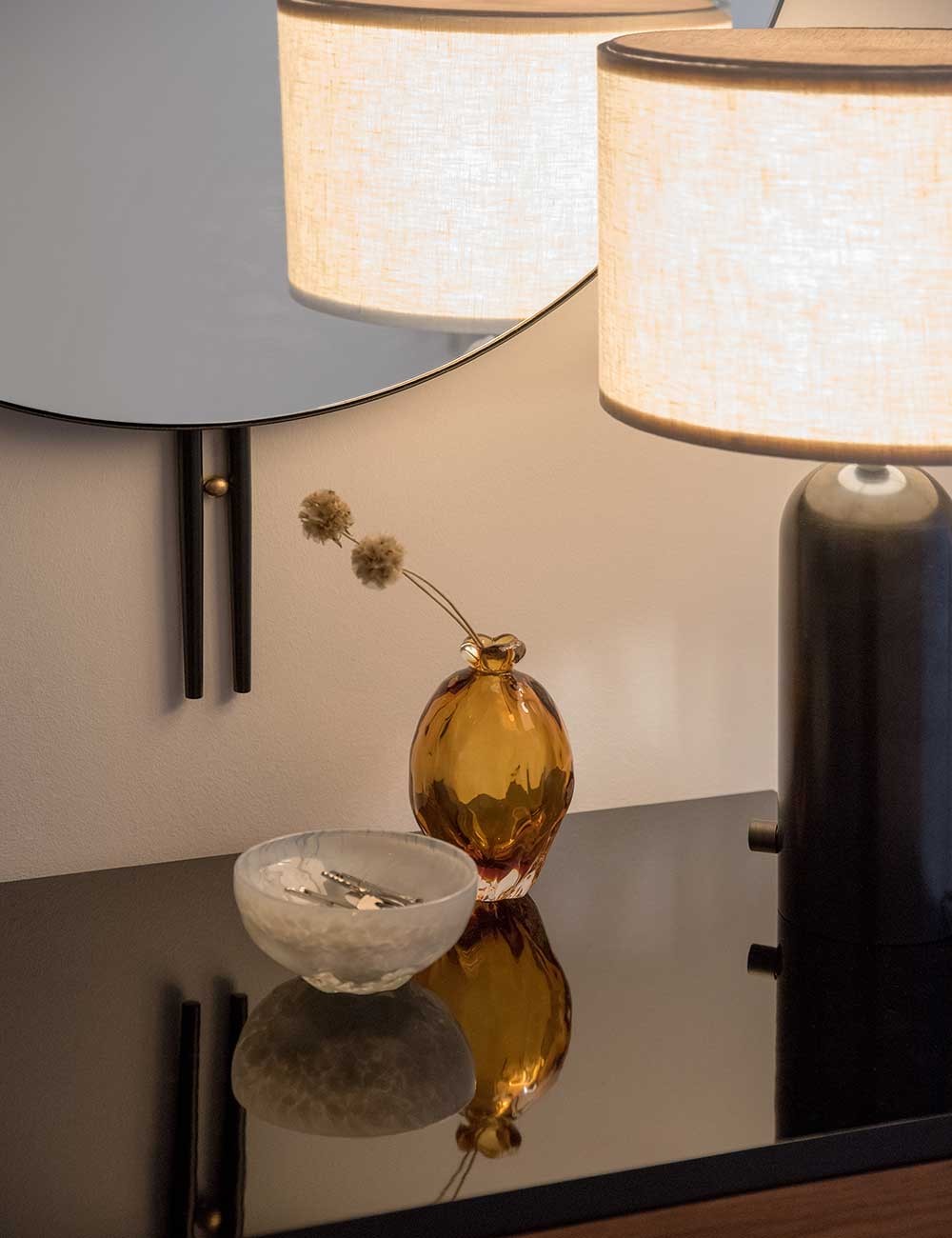 petite lampe de table gravity