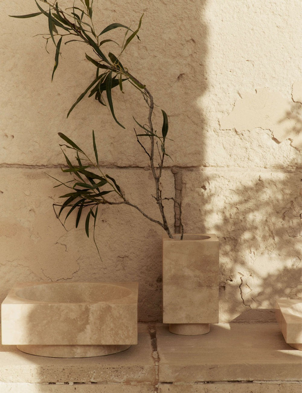 HEW HIGH CENTERPIECE