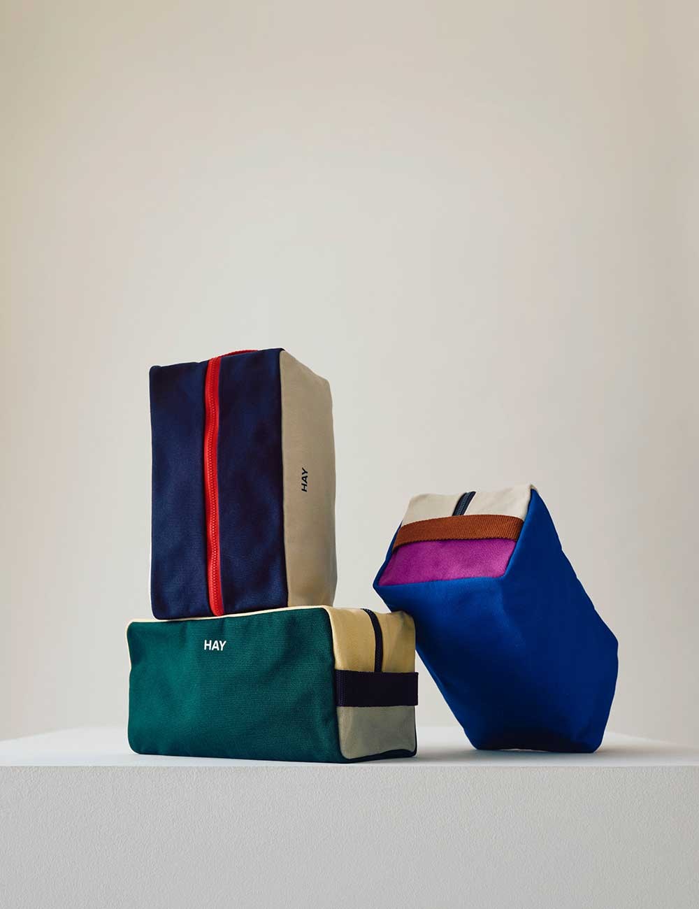 multi wash bag