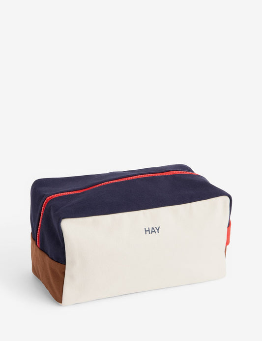 multi wash bag