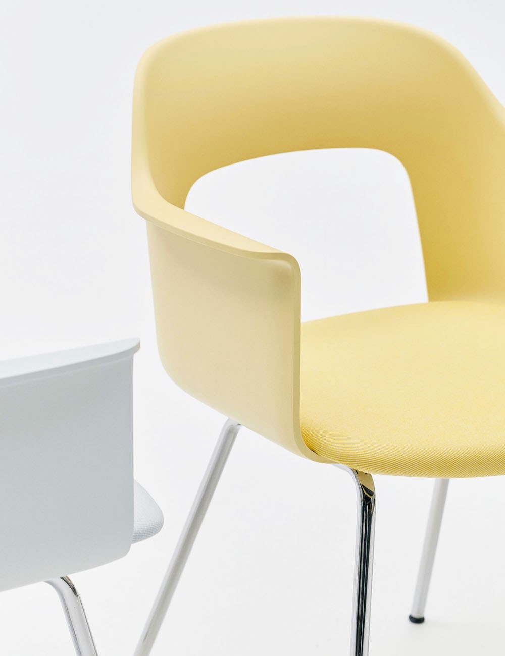 LAYOUT ARMCHAIR 211 BLACK