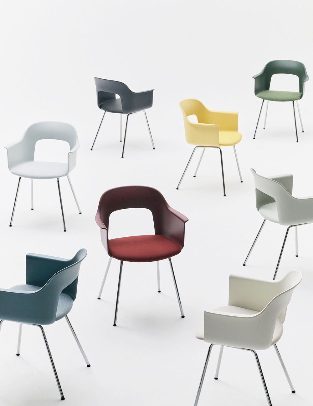 LAYOUT ARMCHAIR 211 BLACK