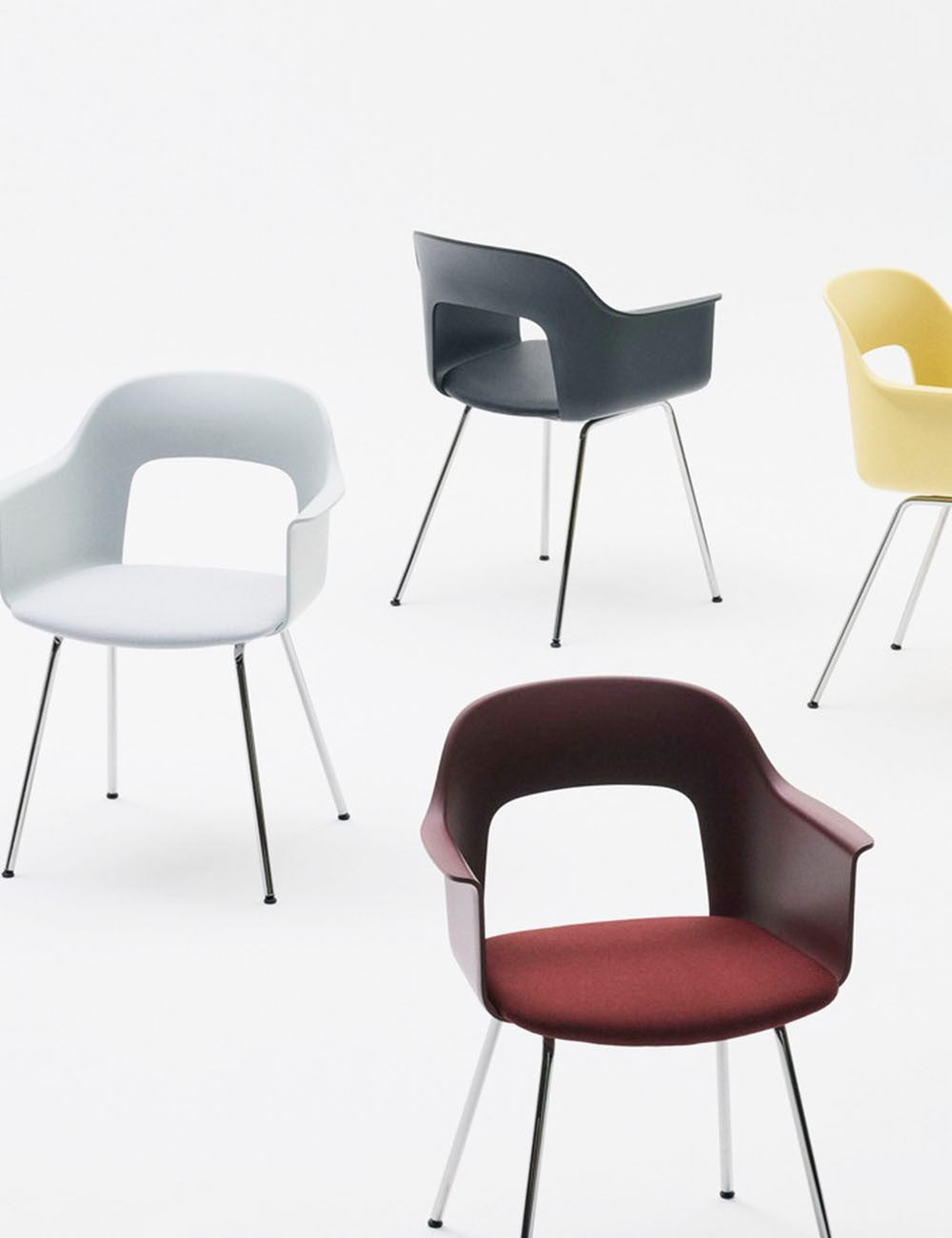 LAYOUT ARMCHAIR 211 BLACK
