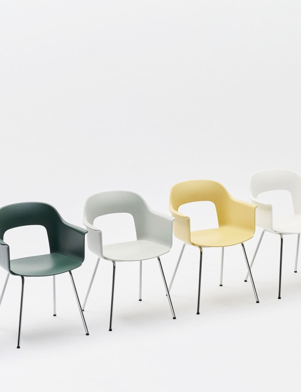 LAYOUT ARMCHAIR 211 BLACK