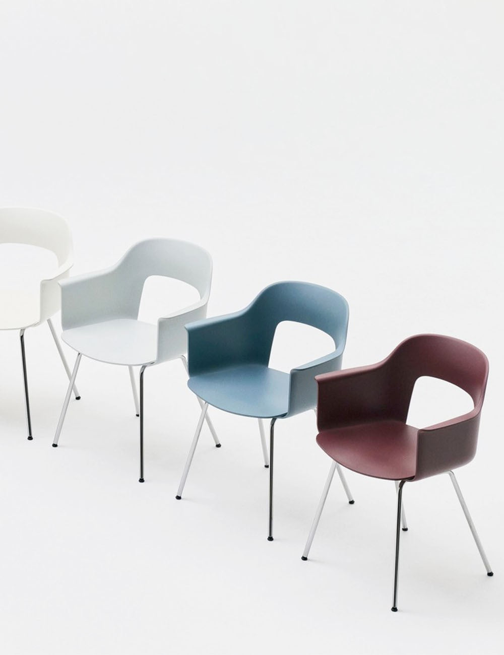 LAYOUT ARMCHAIR 211 BLACK