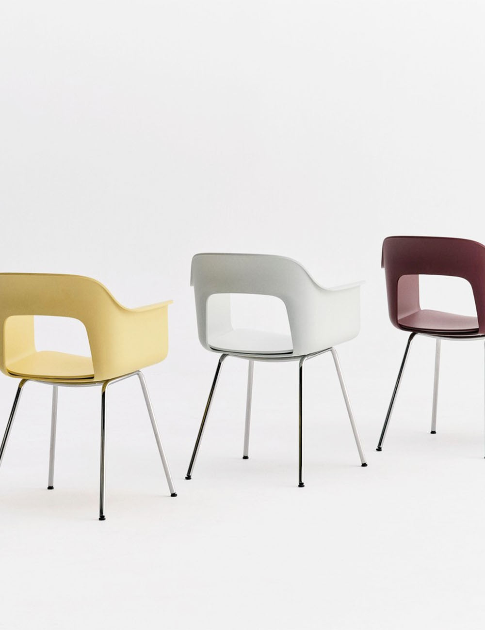 LAYOUT ARMCHAIR 211 BLACK