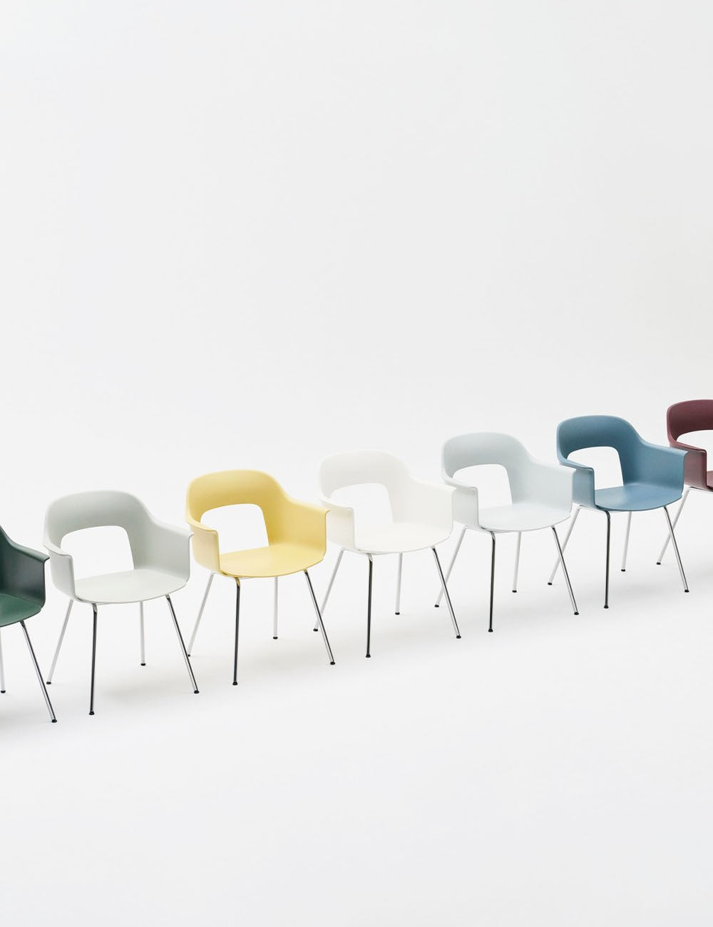 LAYOUT ARMCHAIR 211 BLACK