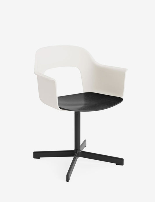 LAYOUT ARMCHAIR 232 BLACK/BLACK OAK
