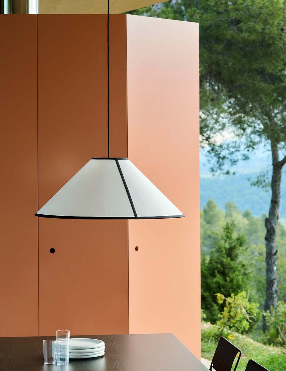 Pendentif cône Ava 500