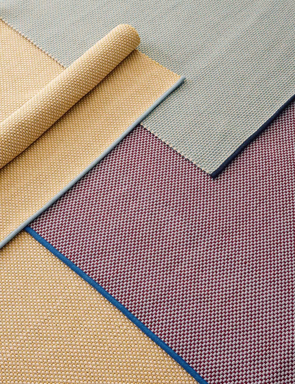3 COLOUR RUG