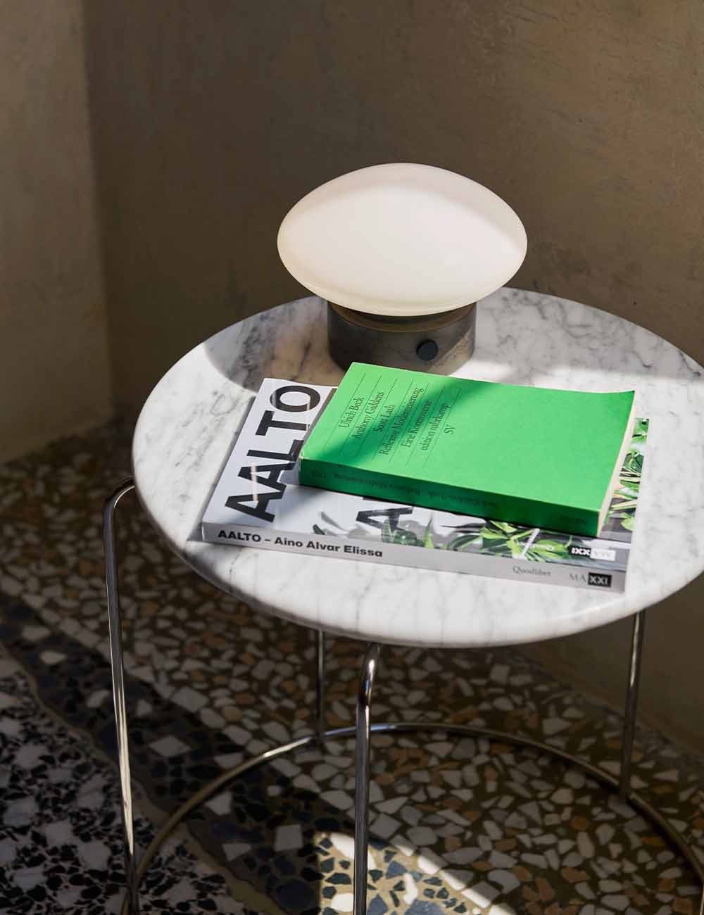 WIRE STOOL MARBLE TOP VP11