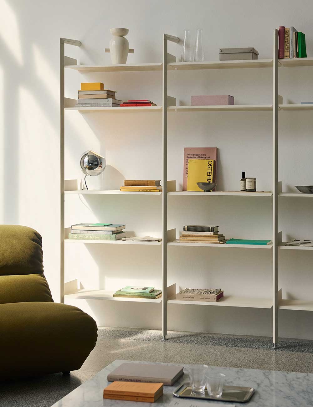 Système modulaire d'étagères Rombe IF4