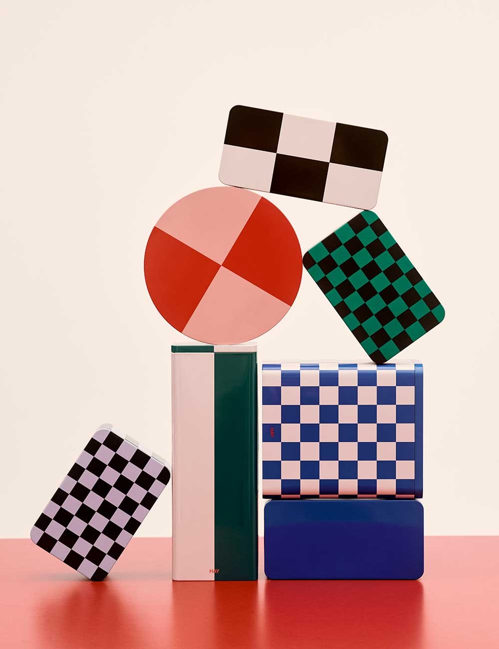 contenitore rotondo di latta