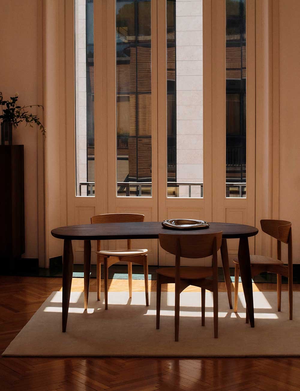 FEVE TABLE