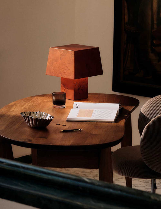 burl table lamp