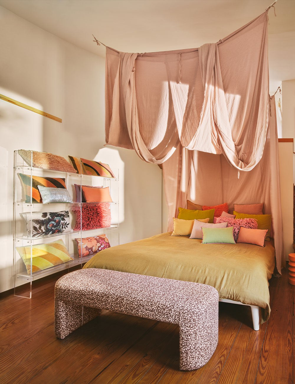 mobiletto in acrilico