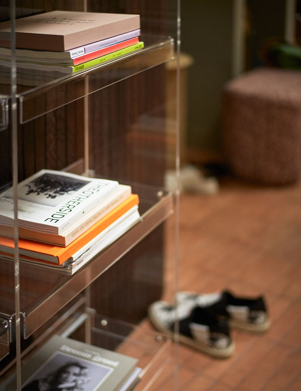 mobiletto in acrilico