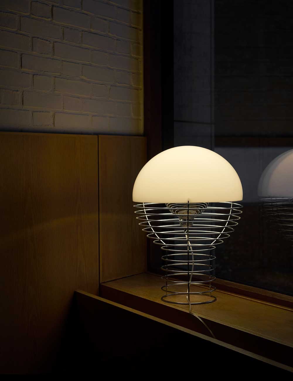 lampada da tavolo in filo ø30