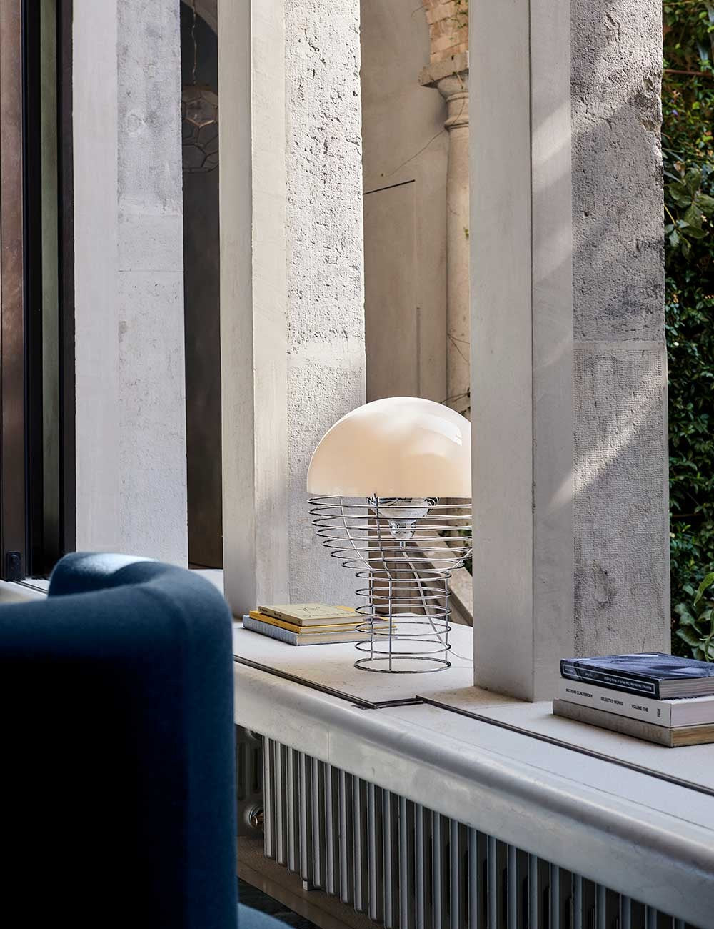 lampe de table en fil de fer