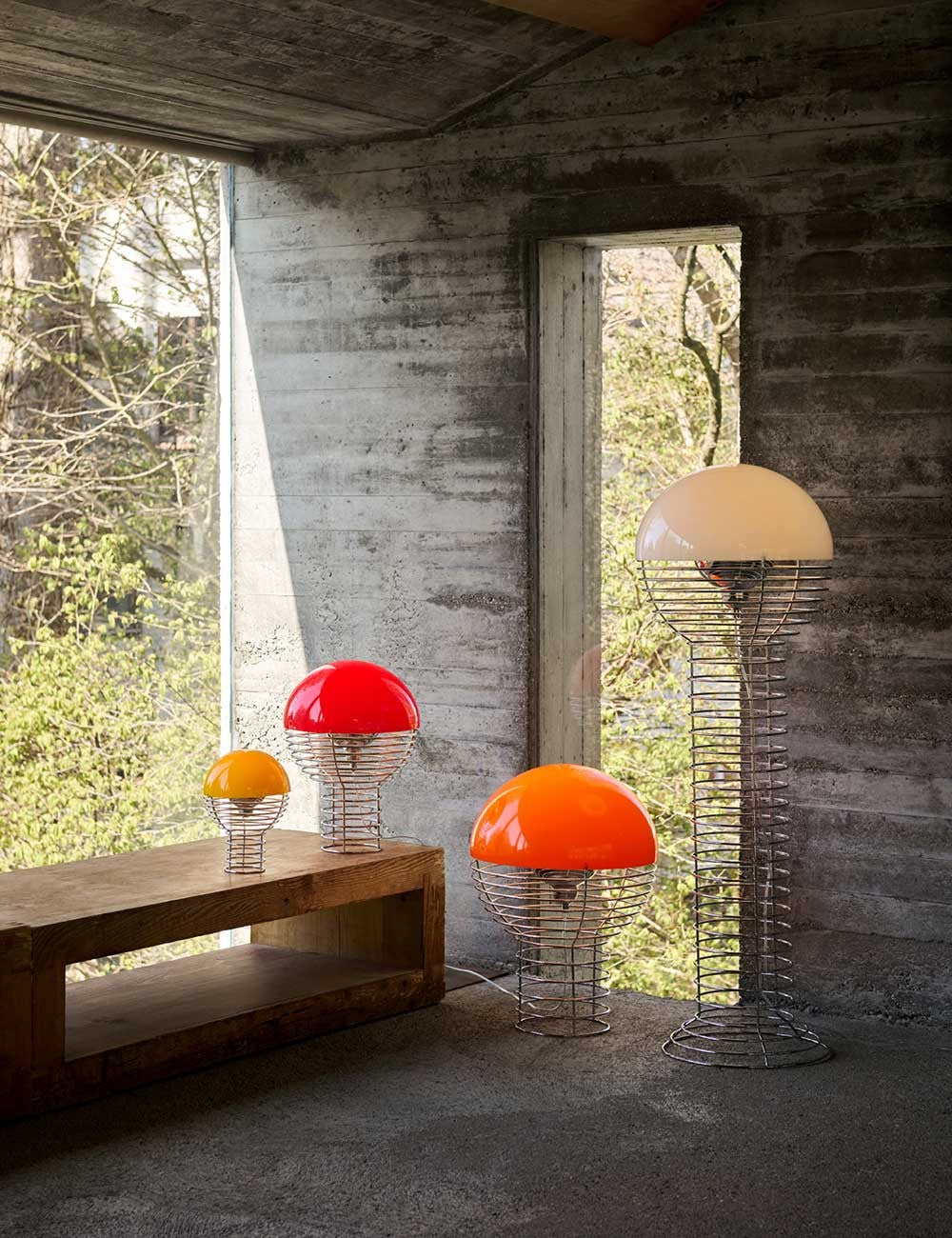 lampe de table en fil de fer