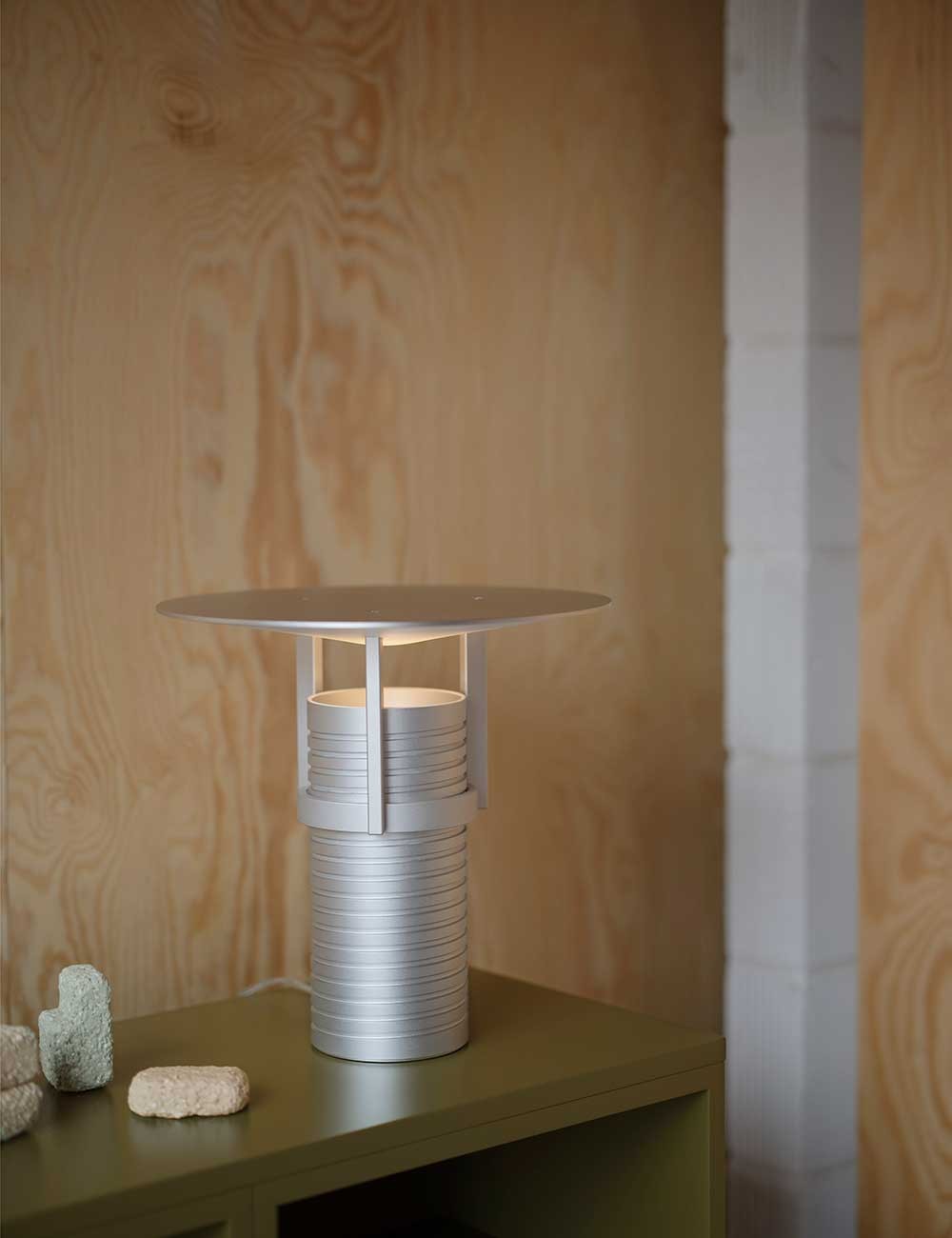 set table lamp