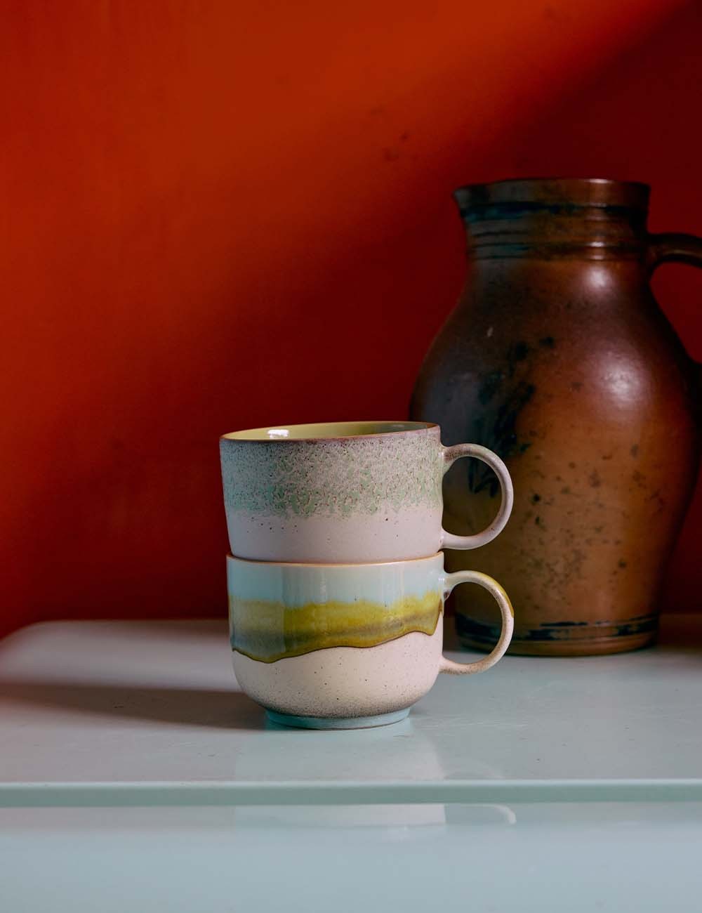 LOT DE 2 TASSES À THÉ EN CÉRAMIQUE DES ANNÉES 70