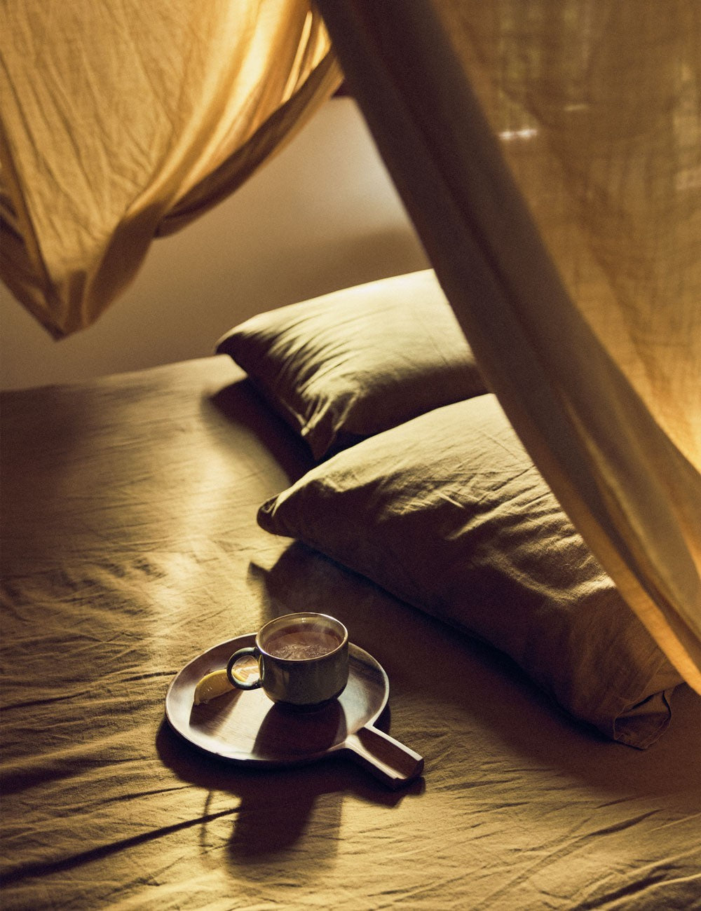 LOT DE 2 TASSES À THÉ EN CÉRAMIQUE DES ANNÉES 70