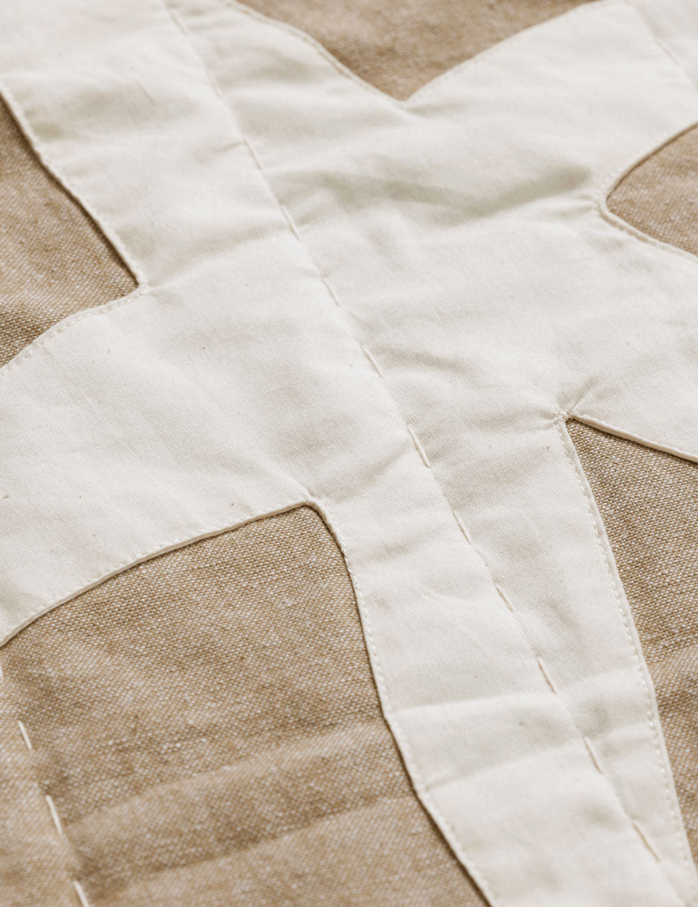 Kove applique quilted blanket