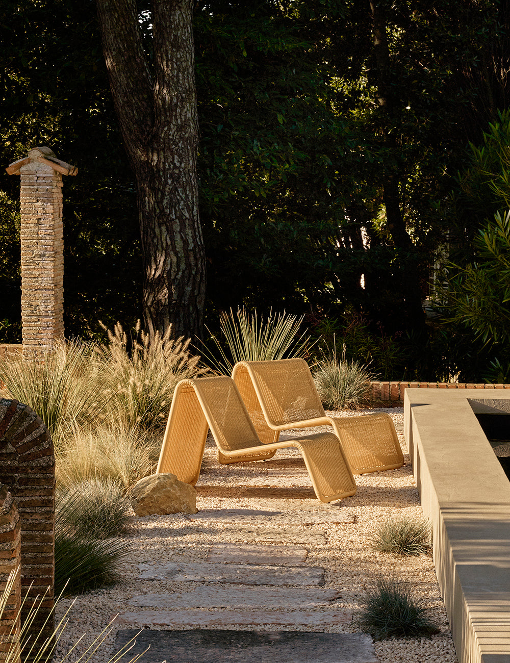 P3 Outdoor Lounge Chair