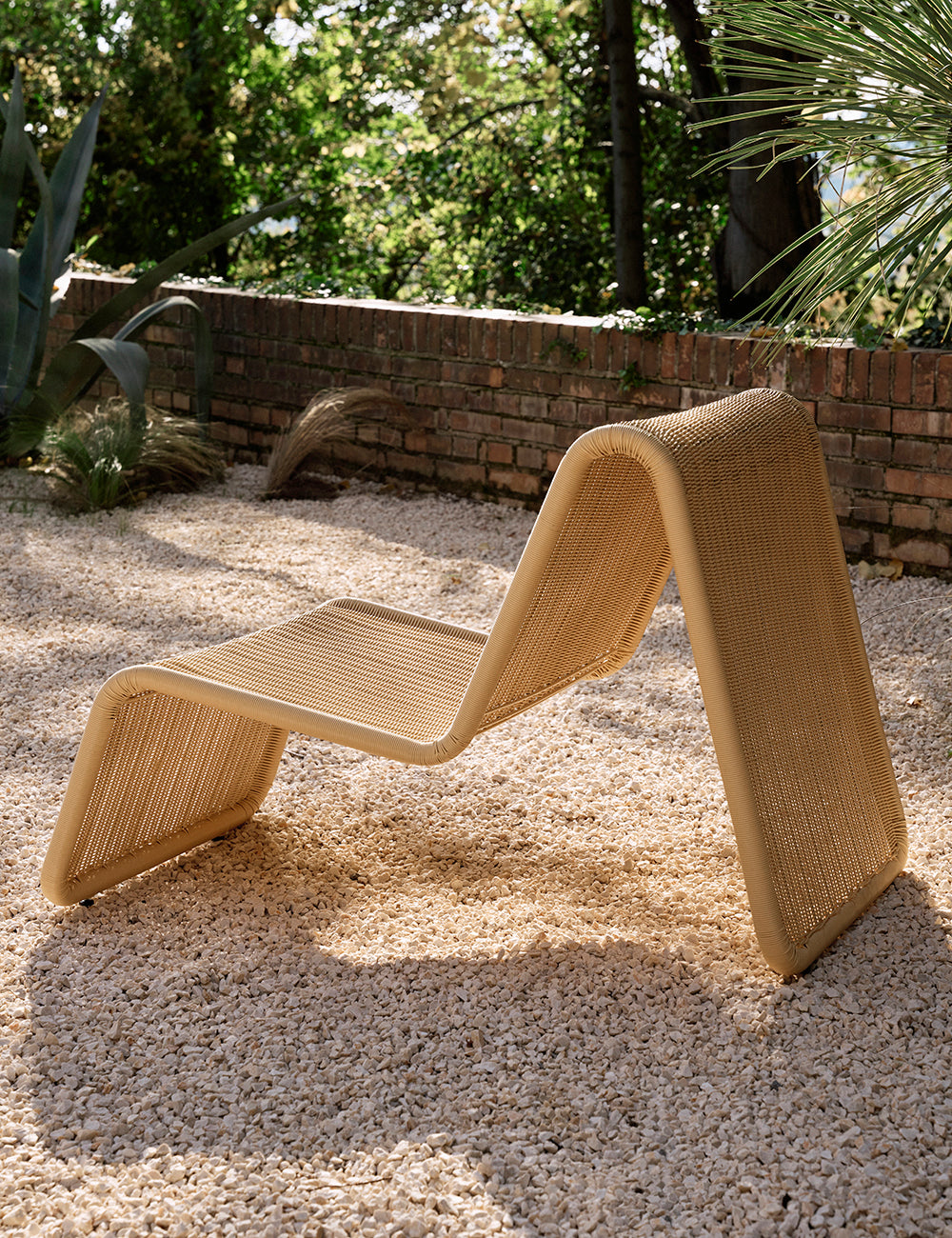 P3 Outdoor Lounge Chair