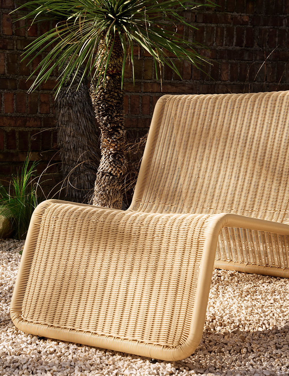 P3 Outdoor Lounge Chair