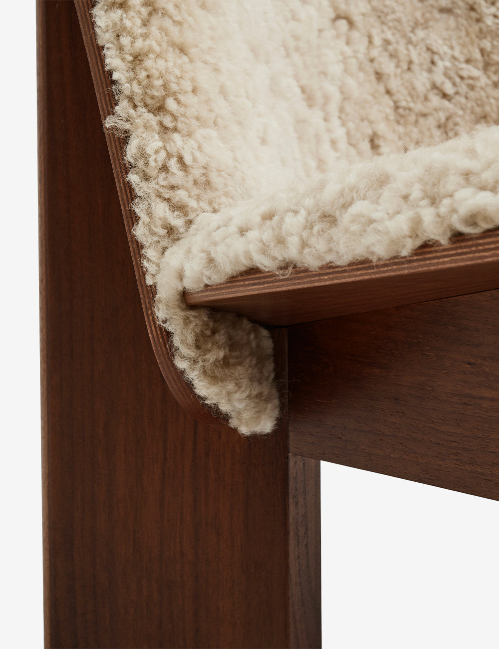 Chisel lounge chair Sheepskin