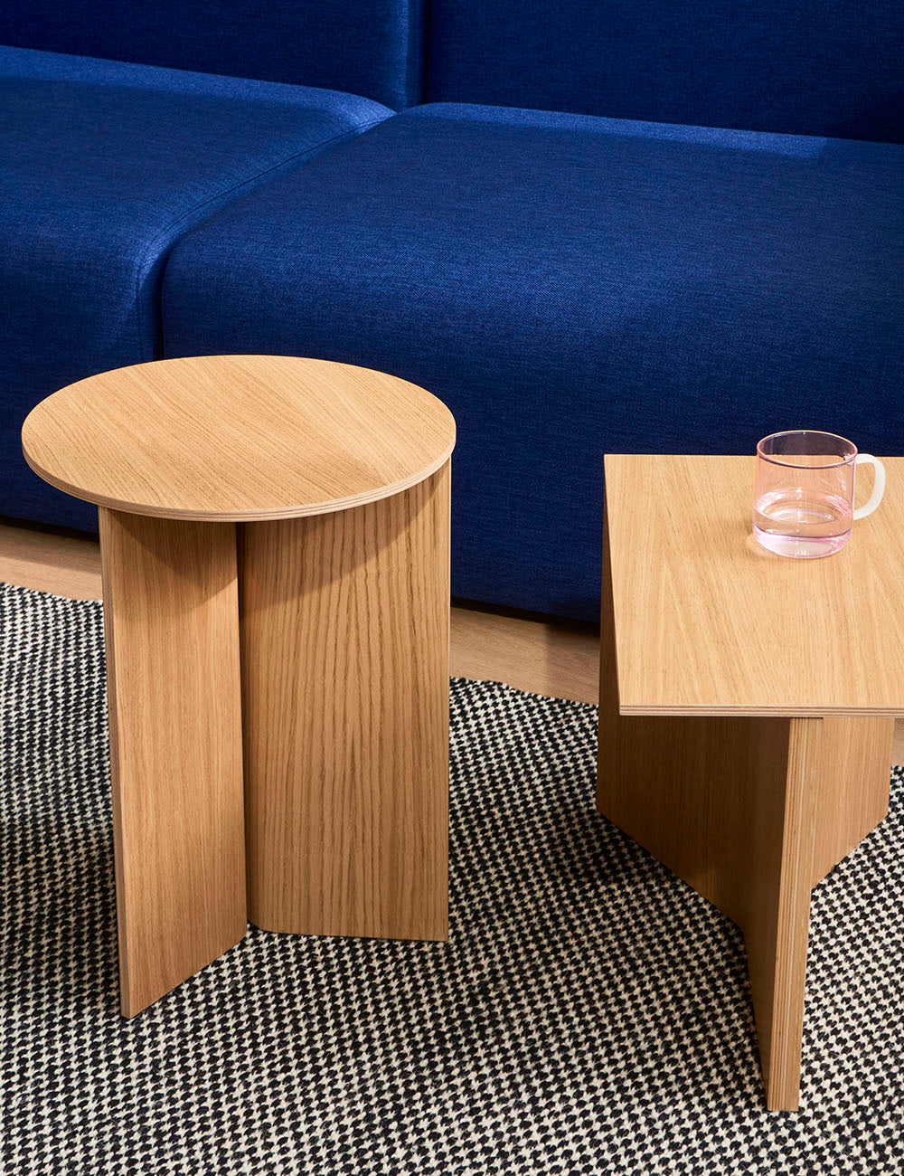 Slit wooden table oblong