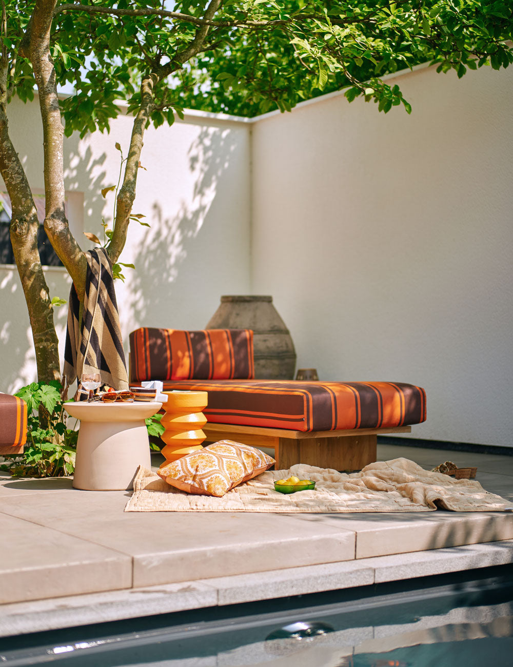stoneware side table terra