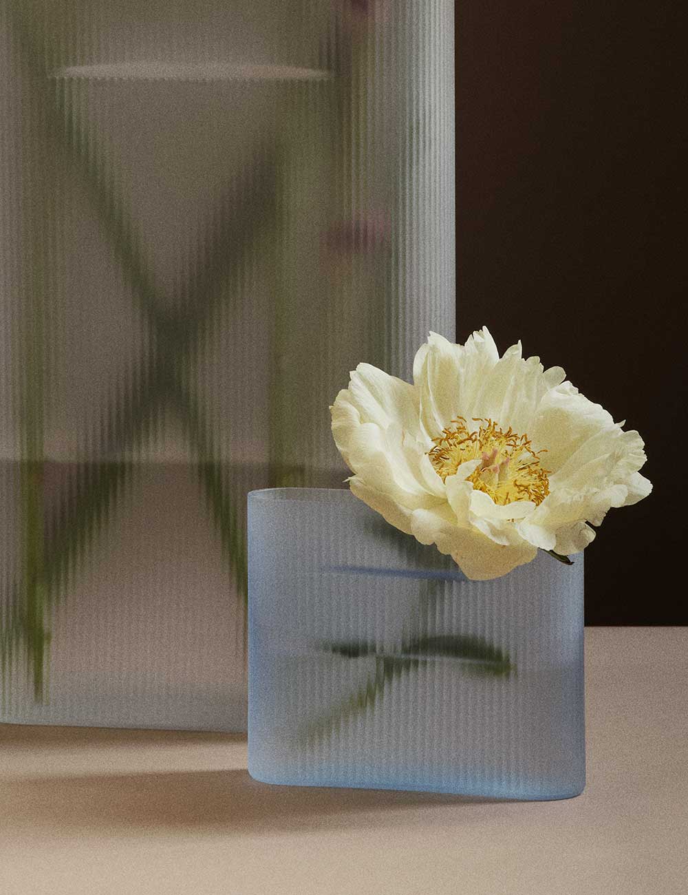 Ridge vase frosted glass H48,5