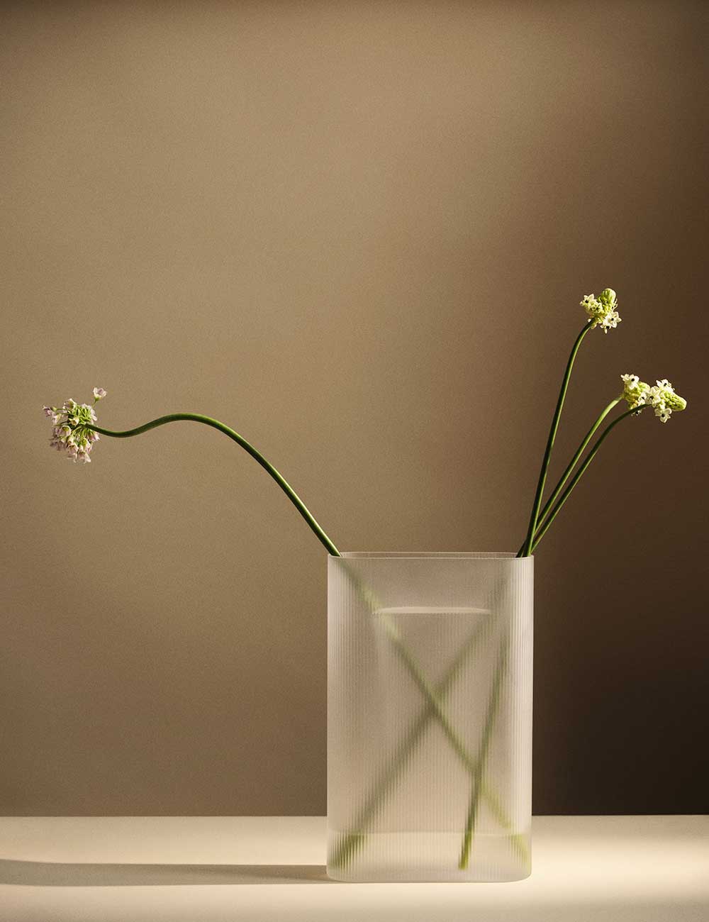 Ridge vase frosted glass H48,5
