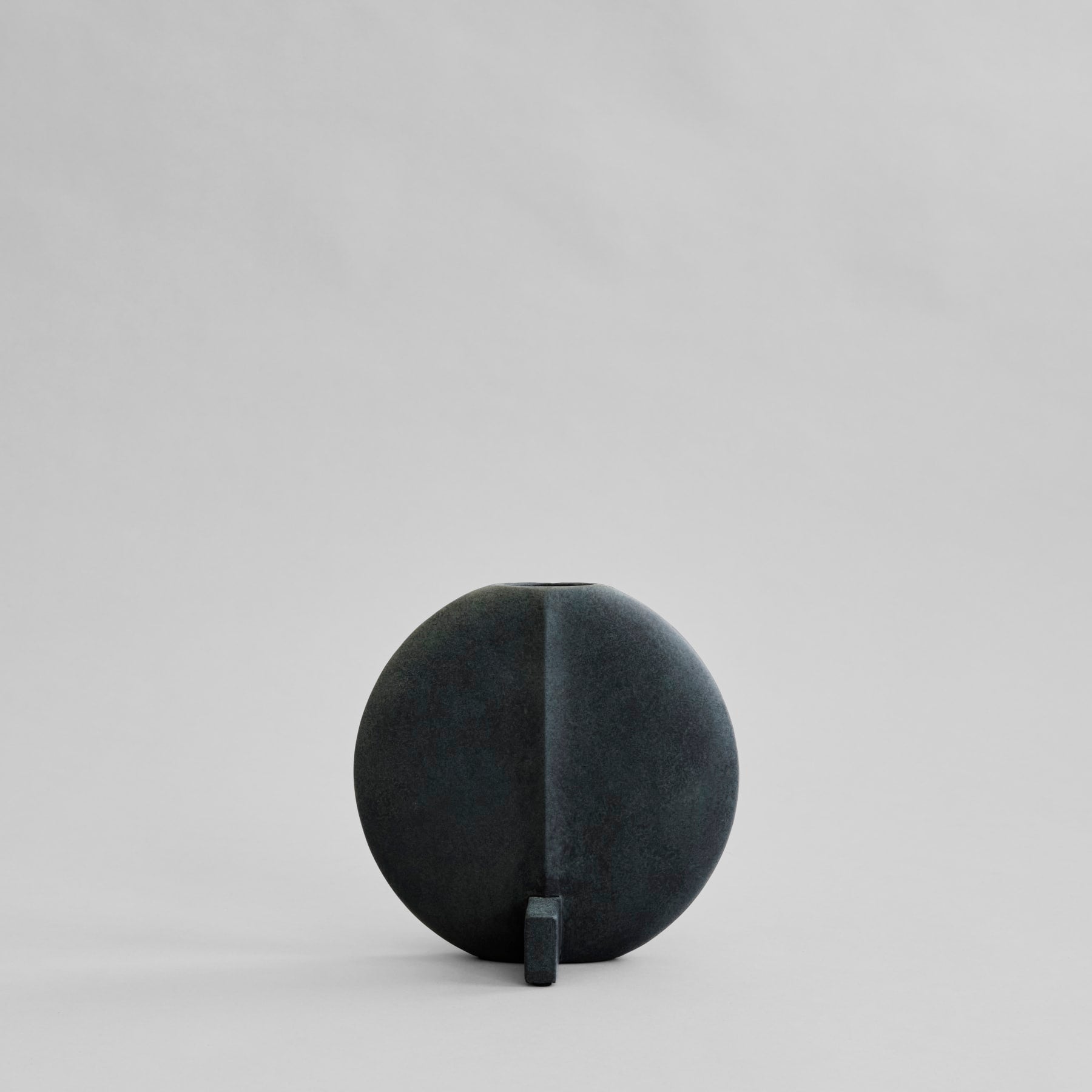Guggenheim Vase, Petit - Black