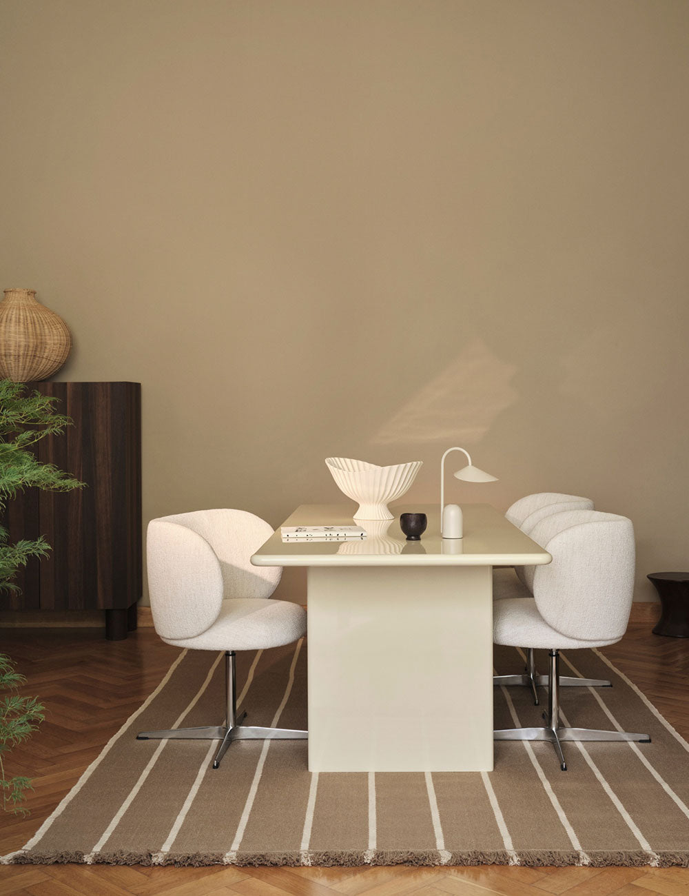 Sedia Rico dining swivel