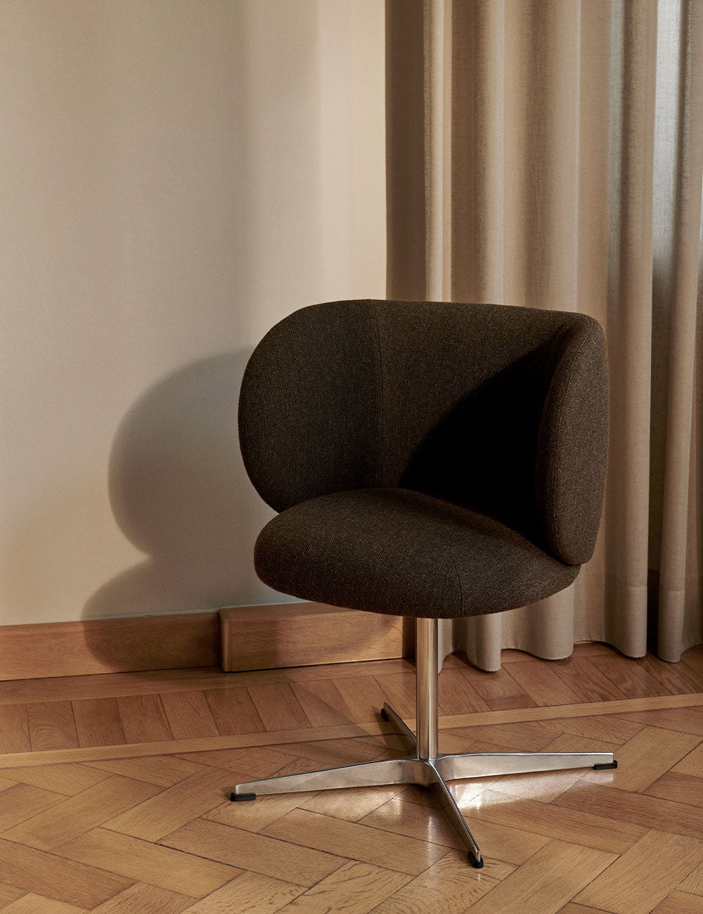 Sedia Rico dining swivel
