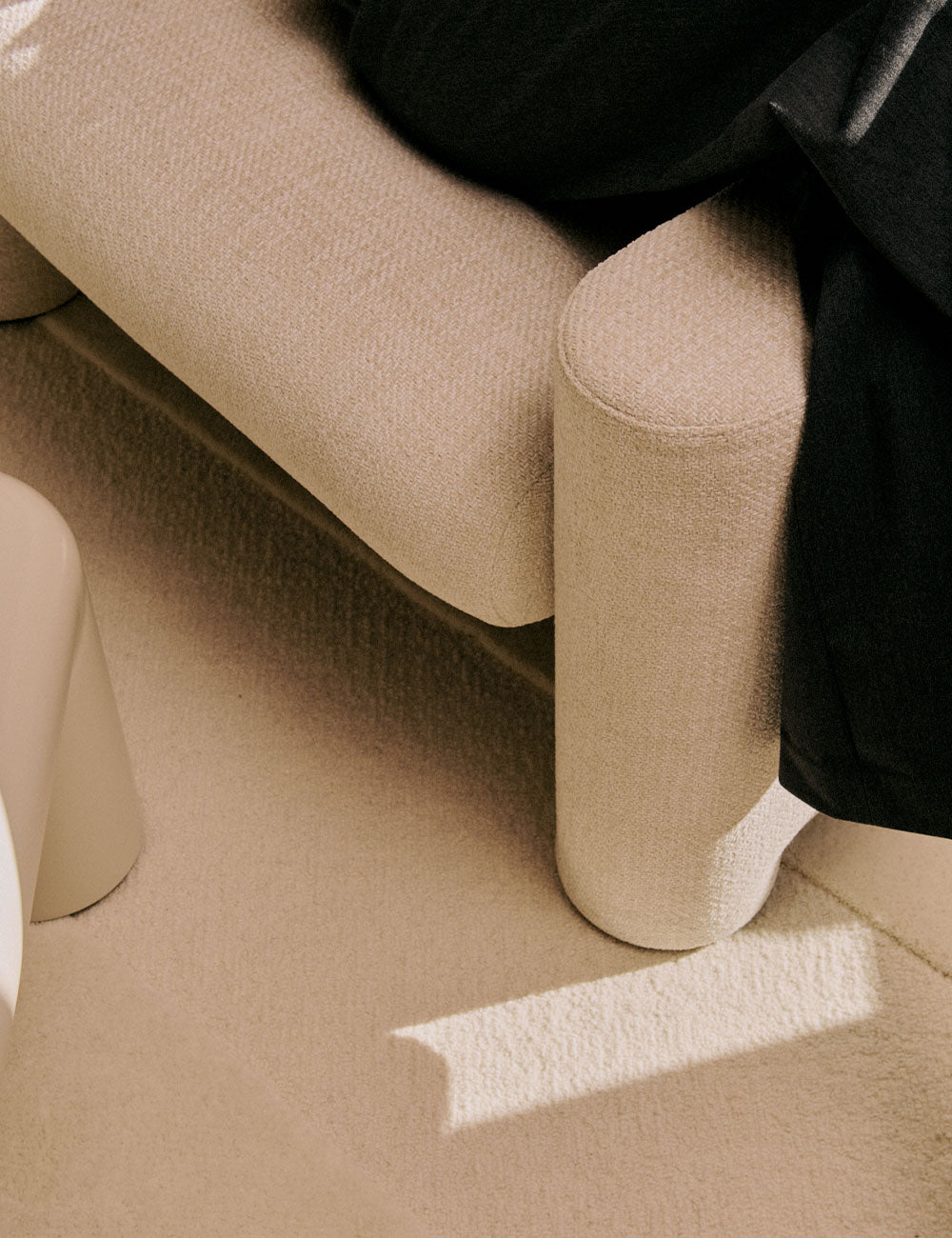 Ion armchair