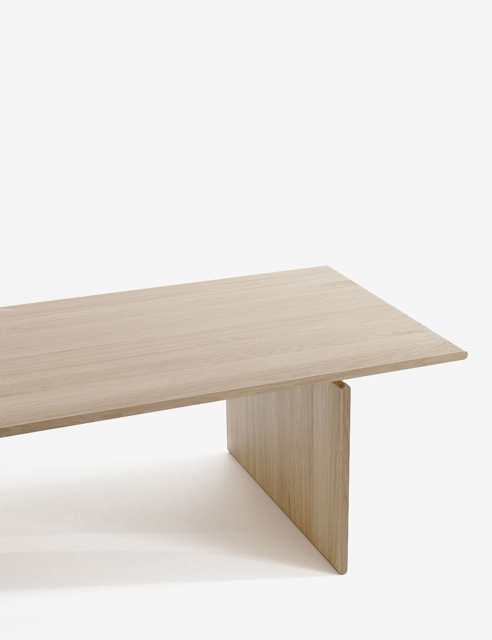 Nomen dining table