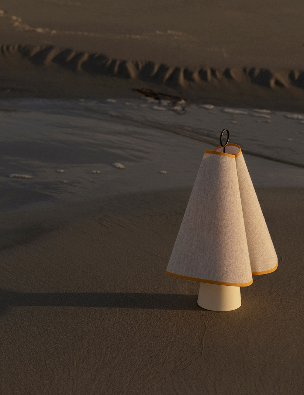 Hornbæk portable lamp