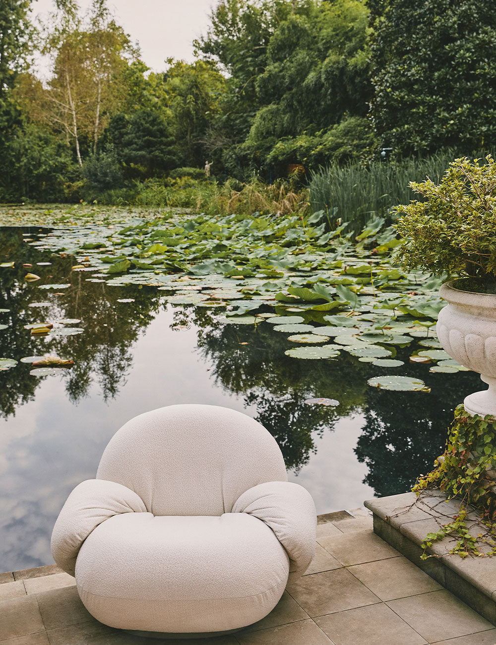 Fauteuil Pacha avec accoudoirs extérieur