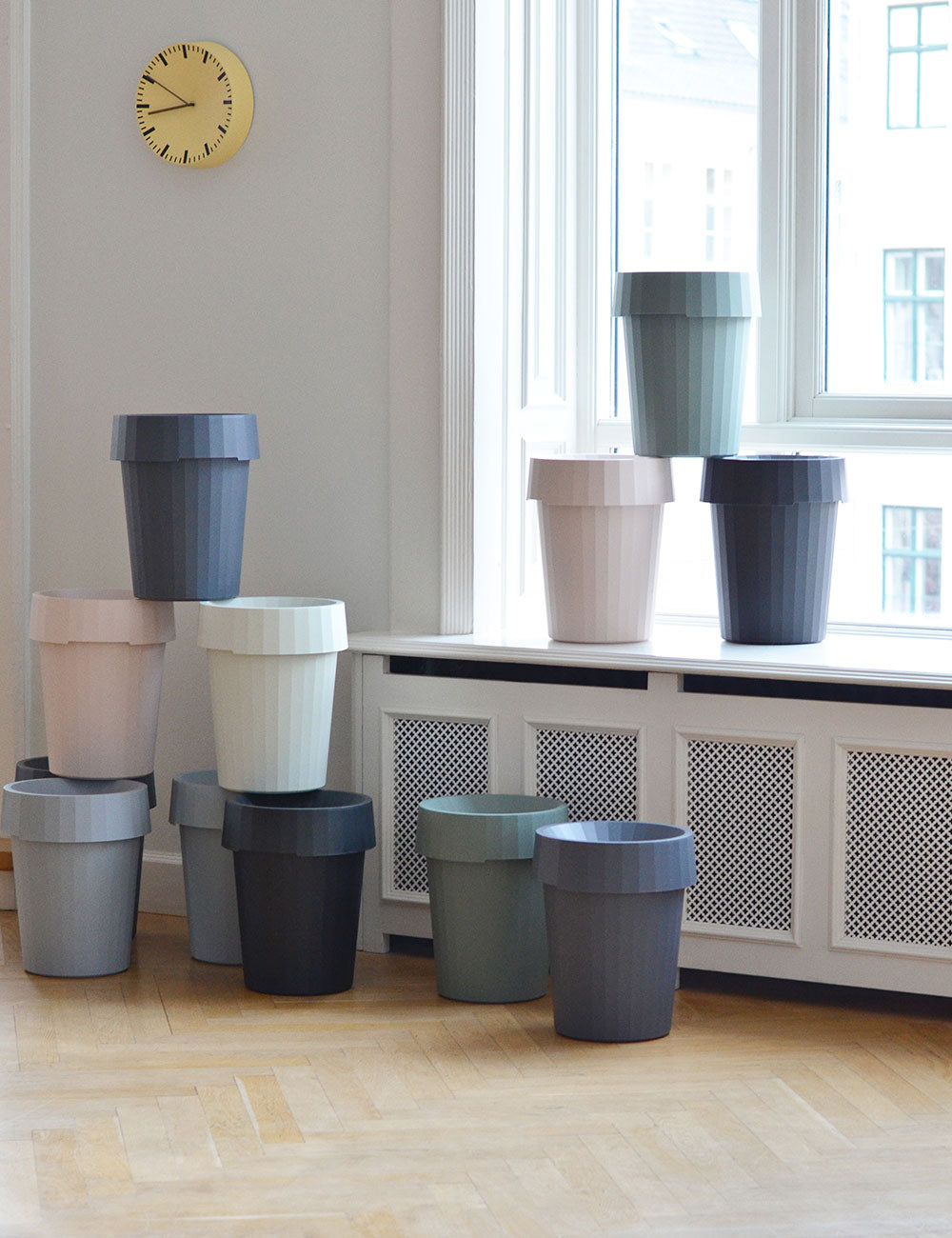 Shade bin